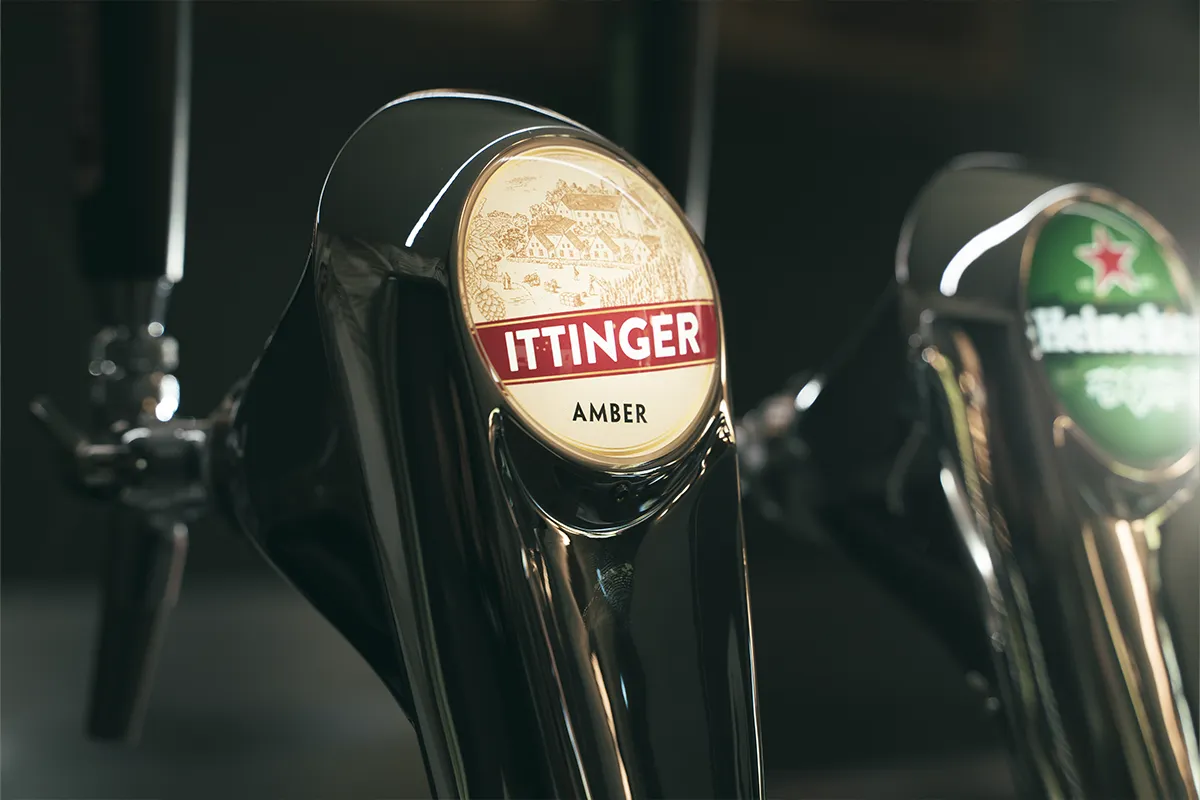 Spina birra in dettaglio su banco bar Ritroveria Tredici